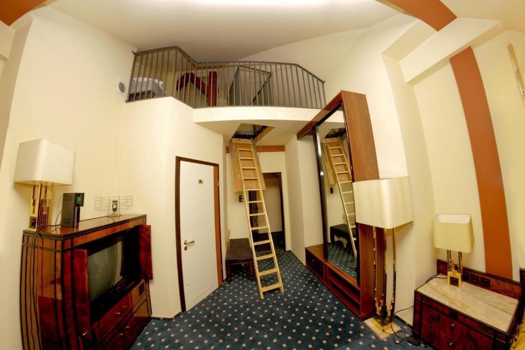 Hotel Podzamcze Tarnów Kültér fotó