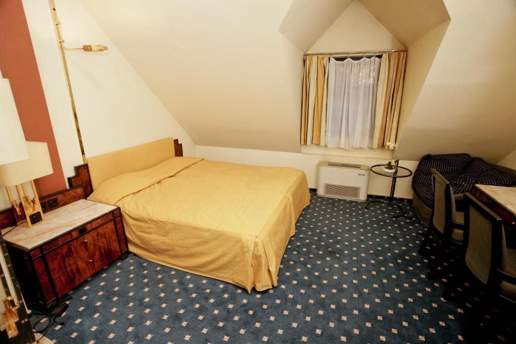 Hotel Podzamcze Tarnów Kültér fotó