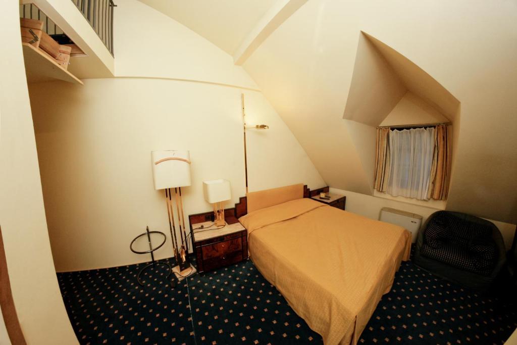 Hotel Podzamcze Tarnów Kültér fotó