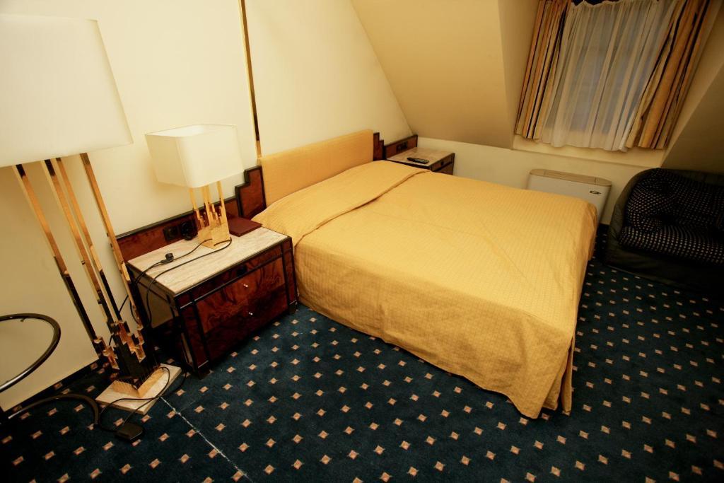 Hotel Podzamcze Tarnów Kültér fotó
